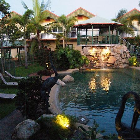 Tinaroo Lake Resort Экстерьер фото